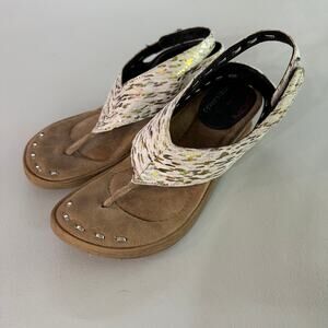 Modzori Feena Reversible Sandals Size 7 – Black/Cream Low Wedge Shoes